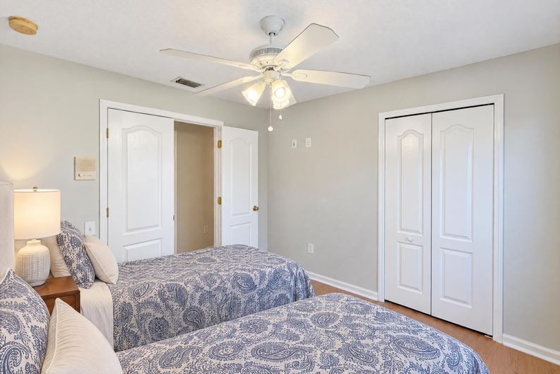 Photo 20 of 37 of 30447 Iverson Dr, Wesley Chapel, FL