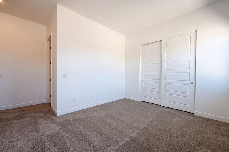 Photo 14 of 28 of 8220 Gusty Brook St, Las Vegas, NV