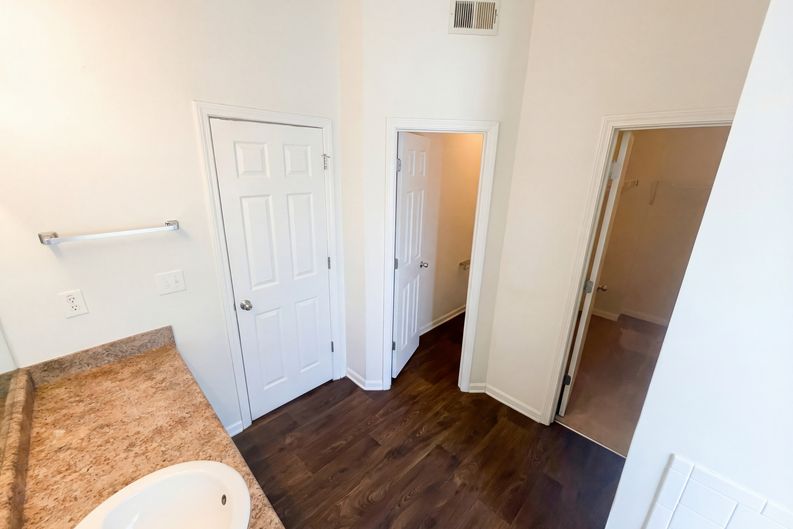 Photo 16 of 22 of 1630 Tigris Ct, Atlanta, GA