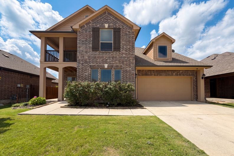 Photo 27 of 34 of 725 Lyndhurst Dr, Anna, TX