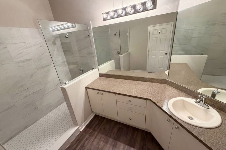 Photo 6 of 29 of 11520 Captiva Kay Dr, Riverview, FL