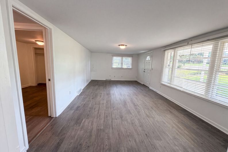 Photo 9 of 23 of 1502 Pine St, West Columbia, SC