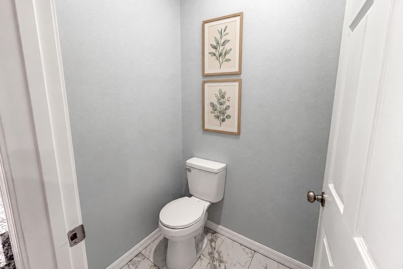 Photo 20 of 27 of 1013 W 11th St, Sanford, FL