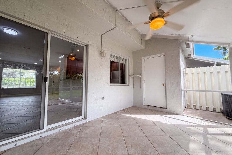 Photo 22 of 24 of 1480 SW 47th Ave, Deerfield Beach, FL