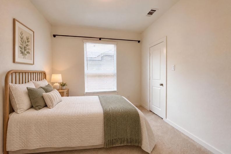Photo 4 of 19 of 118 Neches Nook Ct, Conroe, TX
