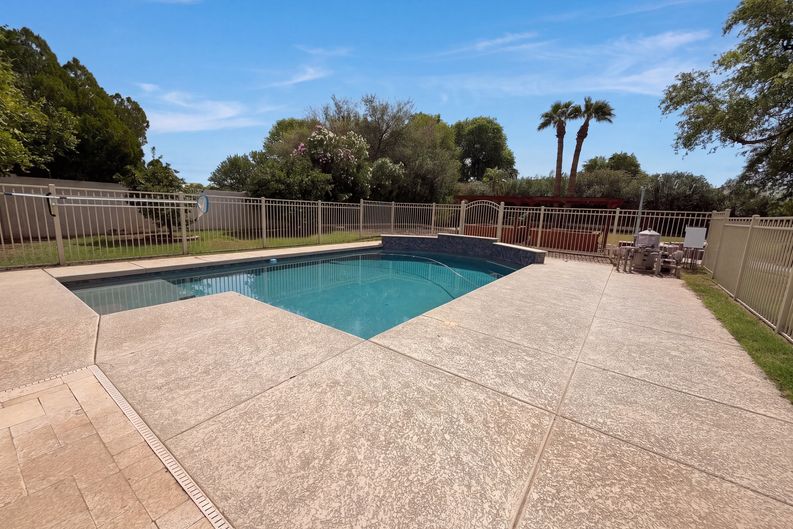 Photo 32 of 36 of 2599 E Arrowhead Trl, Gilbert, AZ