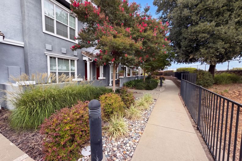 Photo 26 of 31 of 6107 Lonetree Blvd, Rocklin, CA