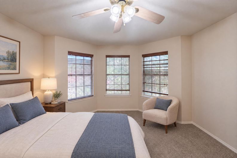 Photo 17 of 27 of 106 Forestview Rd, Hickory Creek, TX