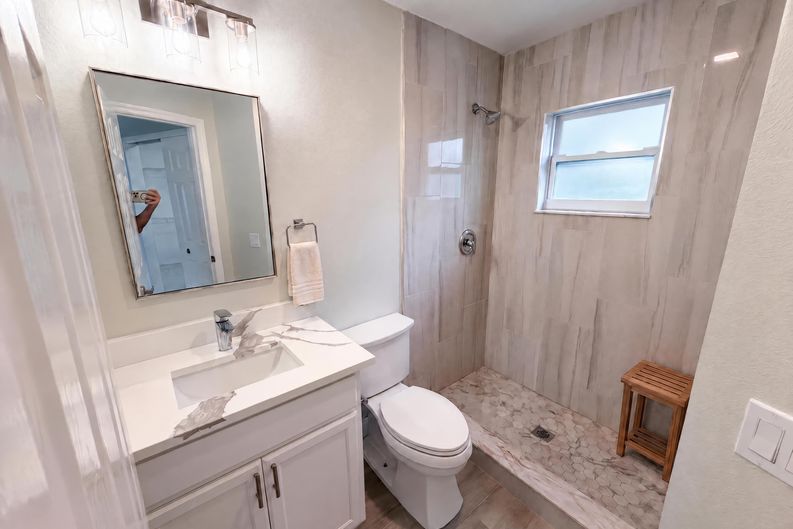Photo 13 of 37 of 8165 Ridge Rd, Weeki Wachee, FL