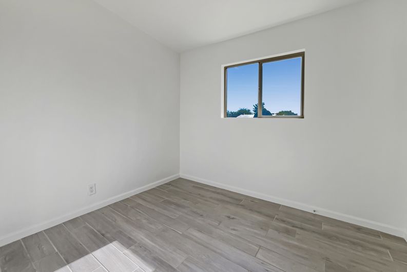 Photo 13 of 17 of 802 W Tipton Dr, Tucson, AZ