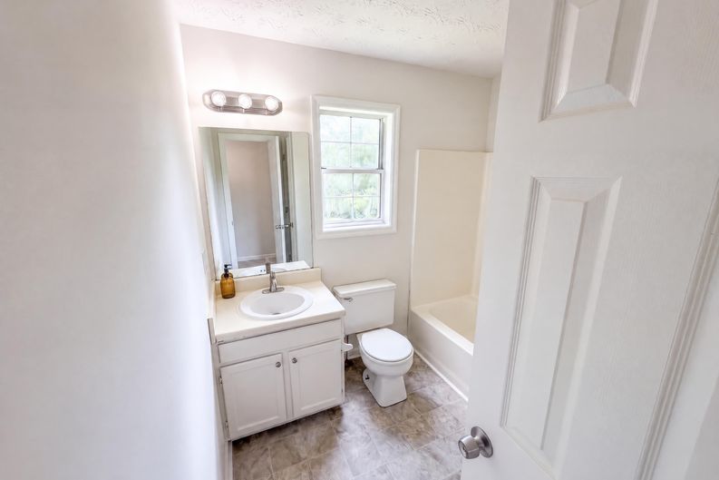 Photo 11 of 17 of 1179 Horsley Mill Rd, Carrollton, GA