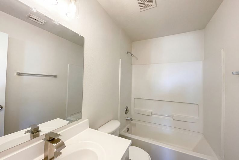 Photo 6 of 17 of 6434 Provident Green Dr, Katy, TX