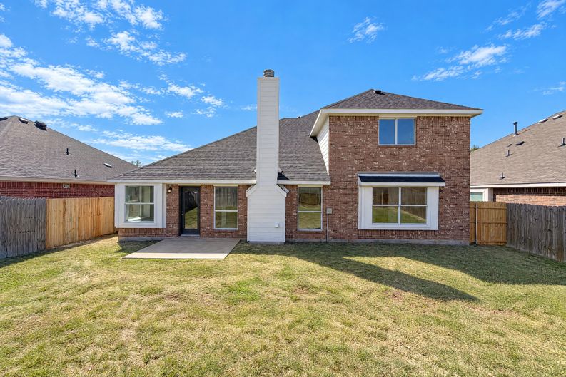 Photo 5 of 28 of 124 Lonesome Dove Ln, Forney, TX