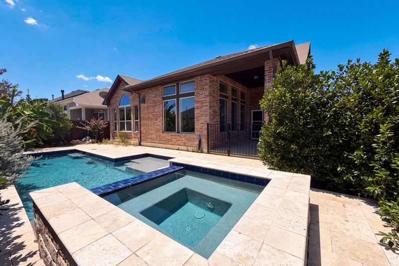 Photo 5 of 21 of 1901 Crested Ridge Rd, Aledo, TX
