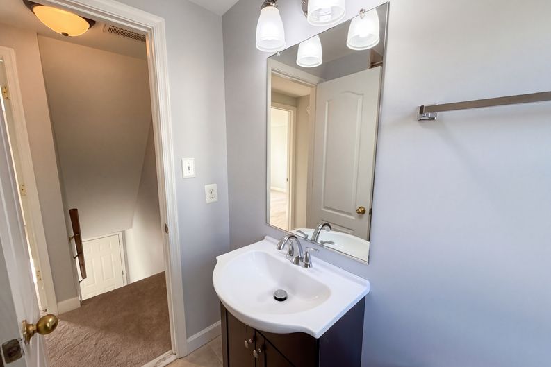 Photo 13 of 20 of 6940 Hawthorne St, Hyattsville, MD