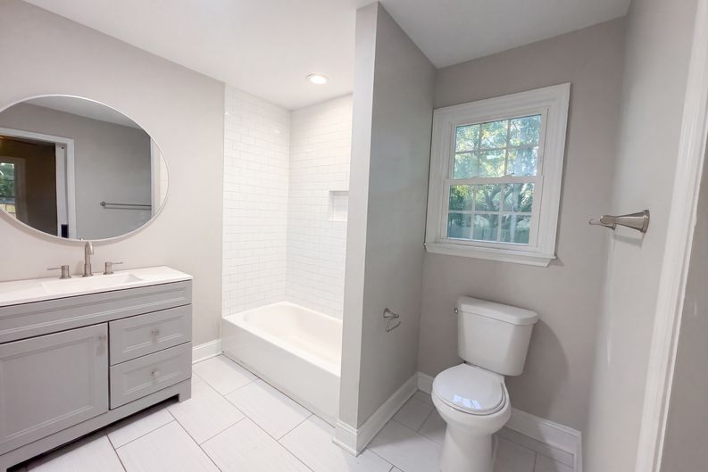 Photo 11 of 19 of 2697 Louise Dr, North Charleston, SC