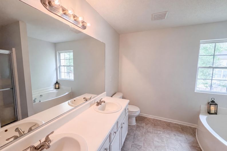 Photo 13 of 19 of 2308 Brasstown Ln, Apex, NC