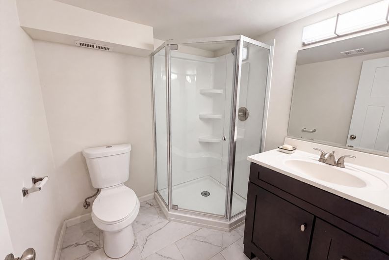 Photo 11 of 25 of 2084 Hillview Rd, Mounds View, MN