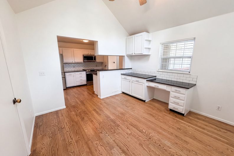 Photo 9 of 33 of 1741 S Krameria Way, Denver, CO