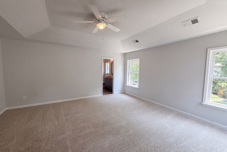 Photo 4 of 17 of 5918 Ricker Rd, Raleigh, NC