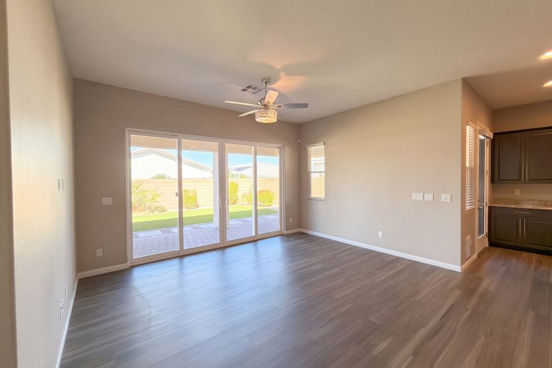 Photo 9 of 34 of 10138 Tamberlaine Ave, Las Vegas, NV