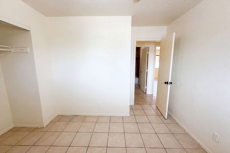 Photo 9 of 19 of 4636 N 67th Ave, Phoenix, AZ