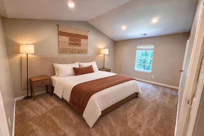 Photo 4 of 19 of 5067 Redan Rd, Stone Mountain, GA