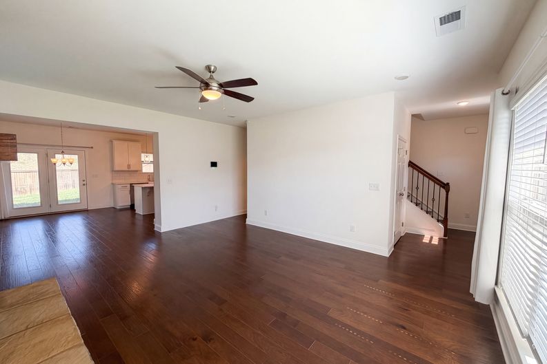 Photo 19 of 44 of 2714 Green Ash Ln, Knoxville, TN