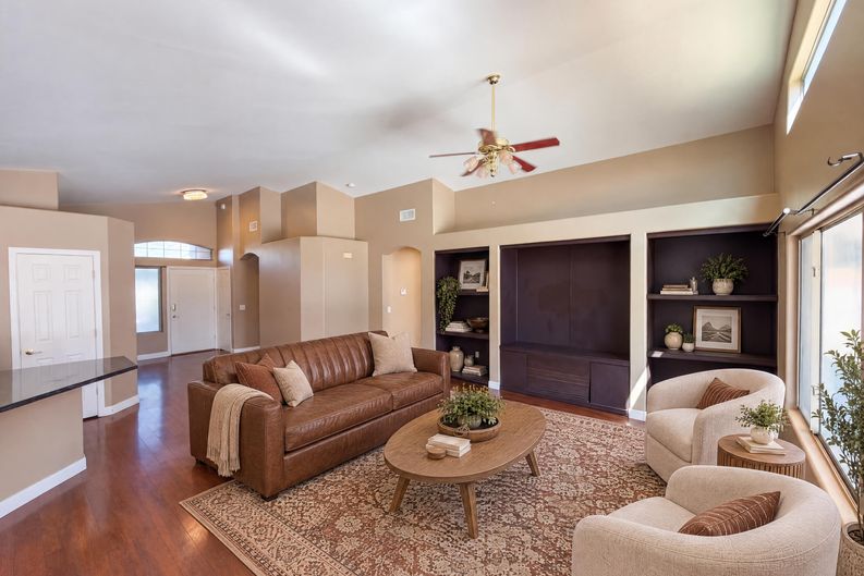 Photo 8 of 37 of 11787 S 174th Ave, Goodyear, AZ