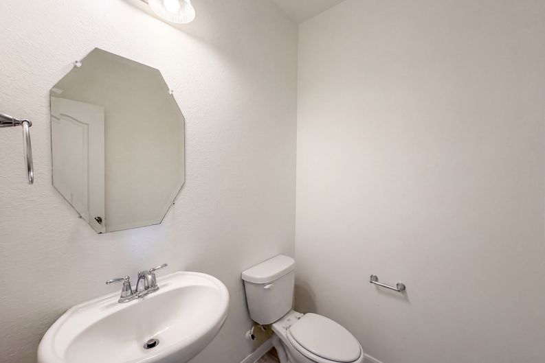 Photo 16 of 28 of 19607 Pecos Bend Ct, Cypress, TX