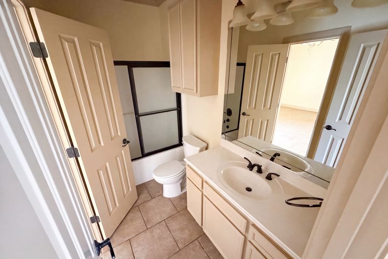 Photo 14 of 24 of 7945 Laurelwood St, Beaumont, TX