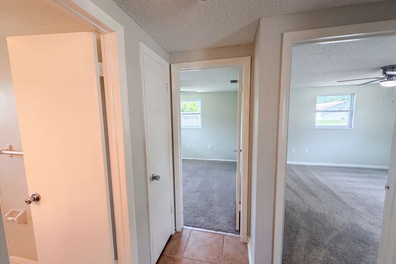 Photo 6 of 23 of 3518 Gorman Dr, New Port Richey, FL