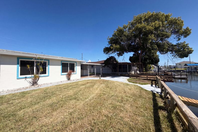 Photo 26 of 30 of 13638 Evelane Dr, Hudson, FL