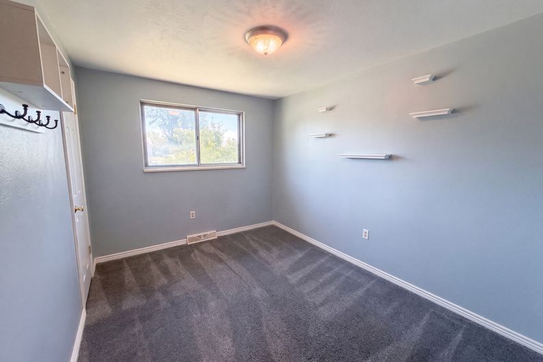 Photo 4 of 26 of 1561 Myrtle St, Brighton, CO