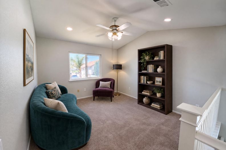 Photo 10 of 26 of 2371 W Via Bello Dr, Rialto, CA