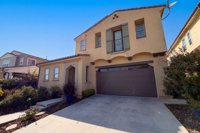Photo 30 of 37 of 627 E Orange Blossom Way, Azusa, CA