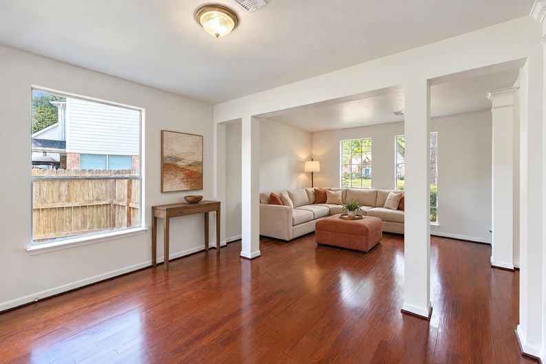 Photo 8 of 30 of 3407 Woodbine Pl, Pearland, TX