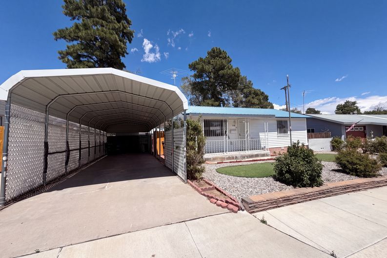 Photo 14 of 21 of 1758 39th St, Los Alamos, NM