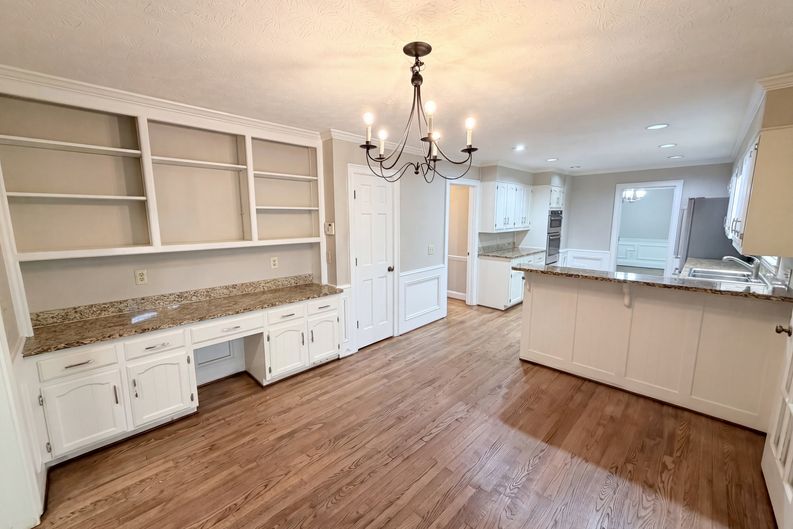 Photo 9 of 46 of 2360 Kimbrough Ct, Atlanta, GA