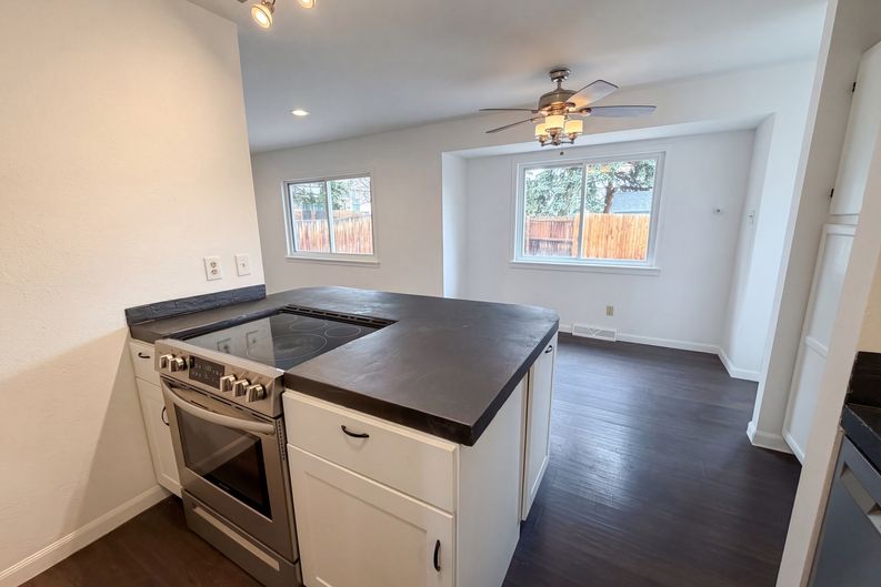 Photo 10 of 22 of 13771 W Warren Dr, Lakewood, CO