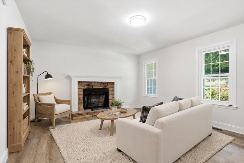 Photo 6 of 42 of 249 Serenoa Dr, Canton, GA