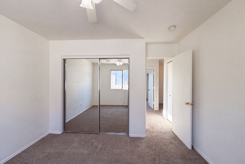 Photo 16 of 50 of 1515 E Bloch Rd, Phoenix, AZ