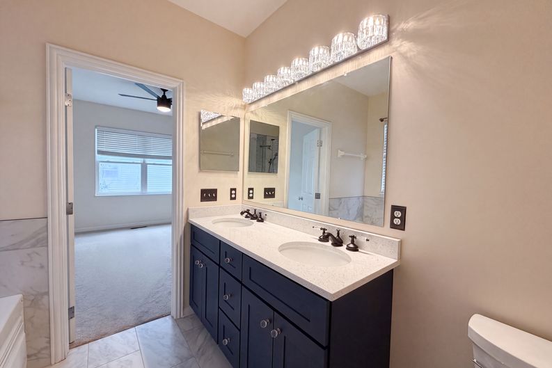 Photo 21 of 35 of 1332 Delcastle Loop, Grove City, OH