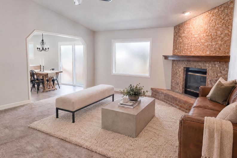 Photo 7 of 28 of 2206 N Basswood Ct, Derby, KS