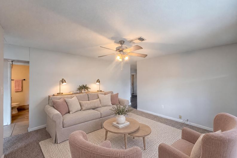 Photo 5 of 13 of 1100 Carefree Cove Dr, Winter Haven, FL