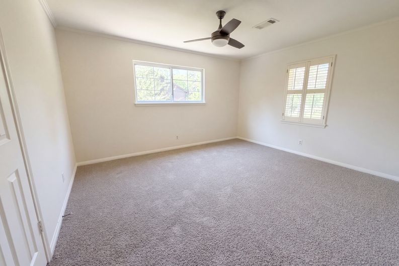 Photo 18 of 34 of 6411 Bayonne Dr, Spring, TX