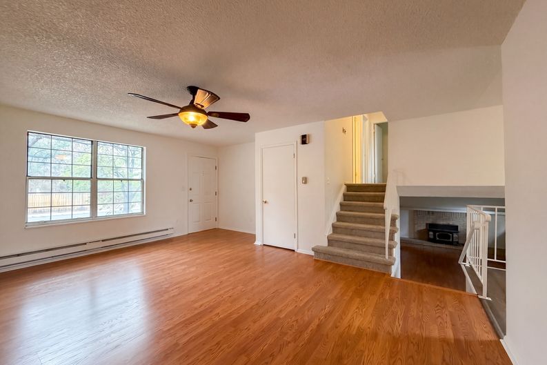 Photo 10 of 42 of 2114 S Eagle Ct, Aurora, CO