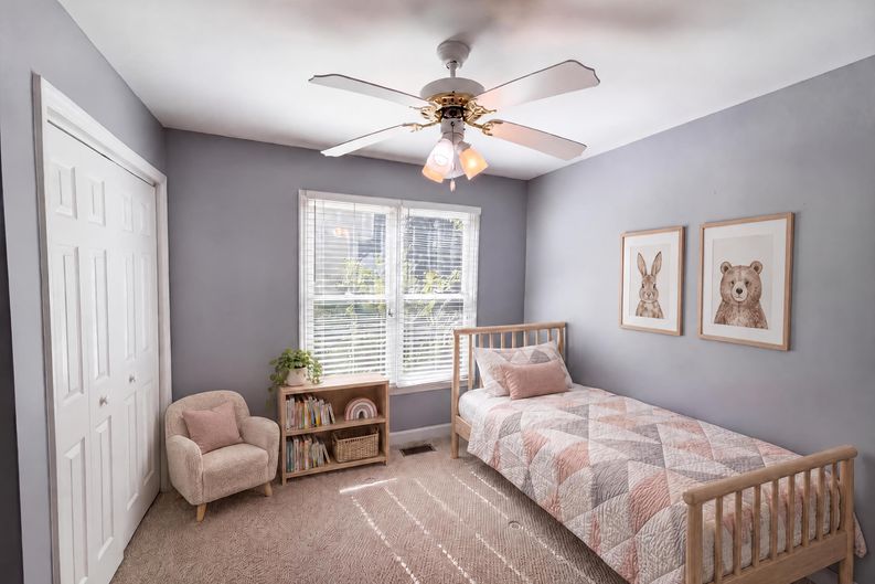 Photo 8 of 18 of 513 Saint Croix Dr, Holly Springs, NC
