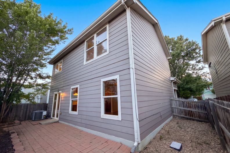Photo 5 of 22 of 10590 Butte Dr, Longmont, CO