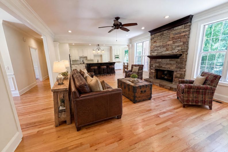 Photo 7 of 48 of 116 Crosscreek Dr, Columbia, SC